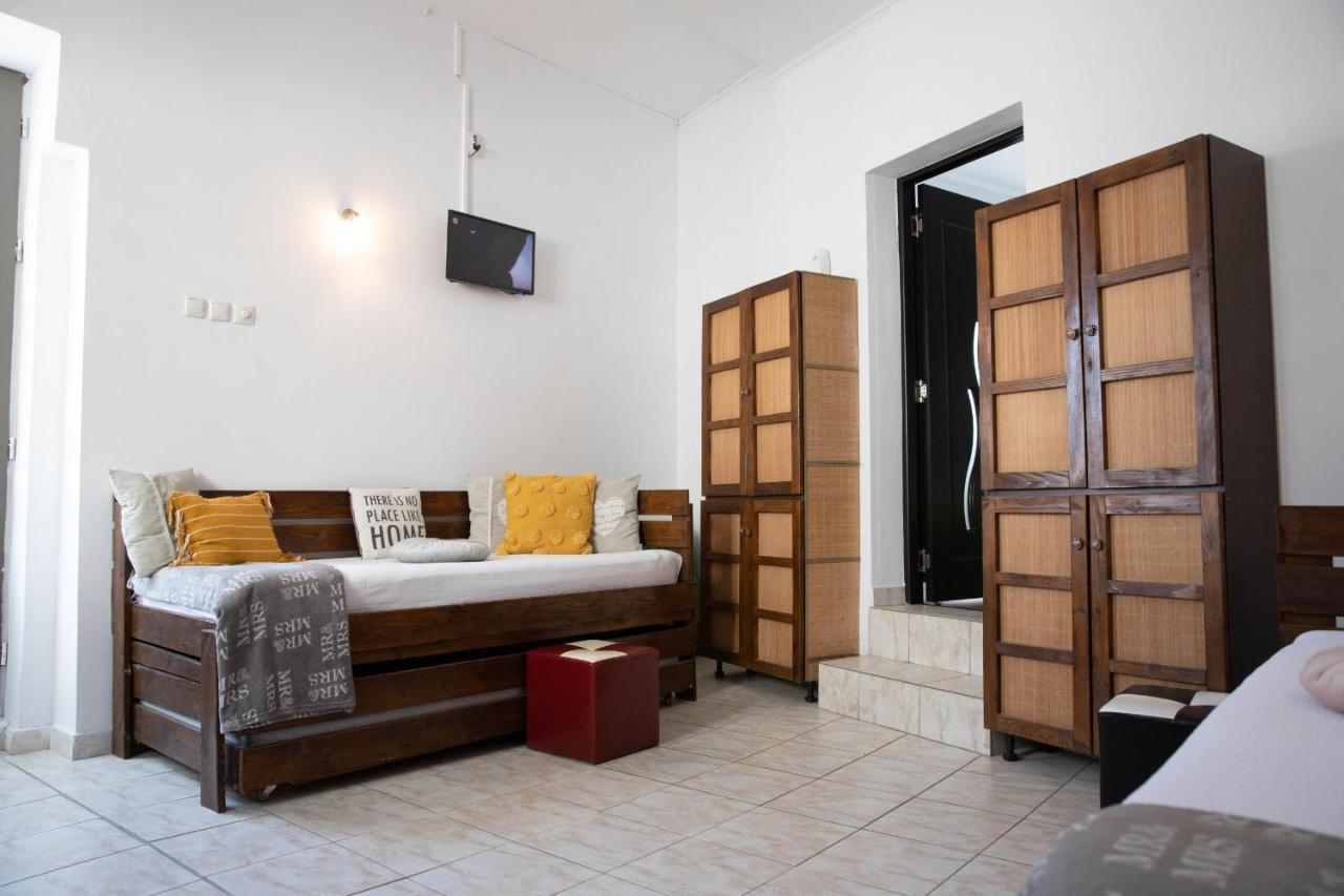 Cosy Apartment In City Centre Oradea Exterior foto